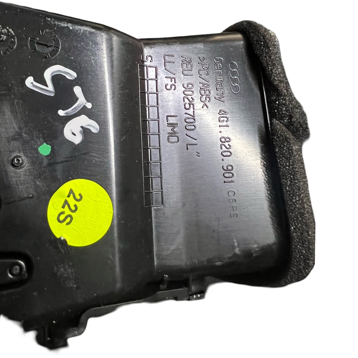 Grila de ventilatie bord centrala AUDI A6/S6 IV Saloon 4G2, C7, 4GC 2010 - 2018 9025700 – foto 3