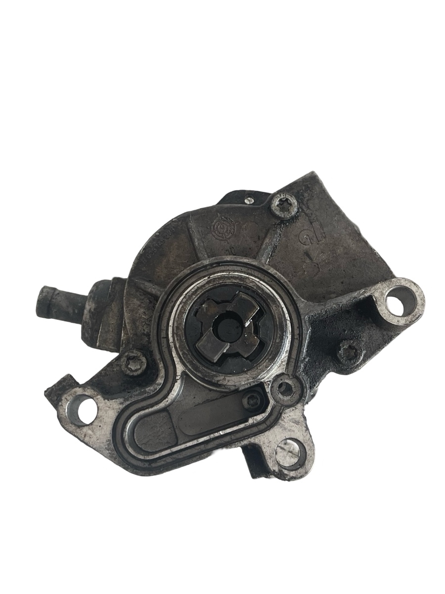 Pompa de vacuum VOLKSWAGEN GOLF IV 1J1 1997 - 2007 1.9 SDI AGP, AQM 038145101B