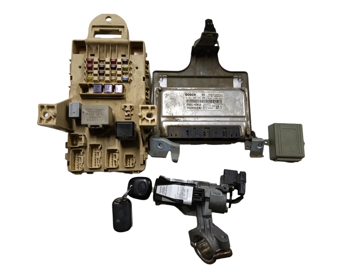 Kit pornire  TOYOTA YARIS 1s-fe 50 kw 2002 1.0 benzina 896610d014 0261206882