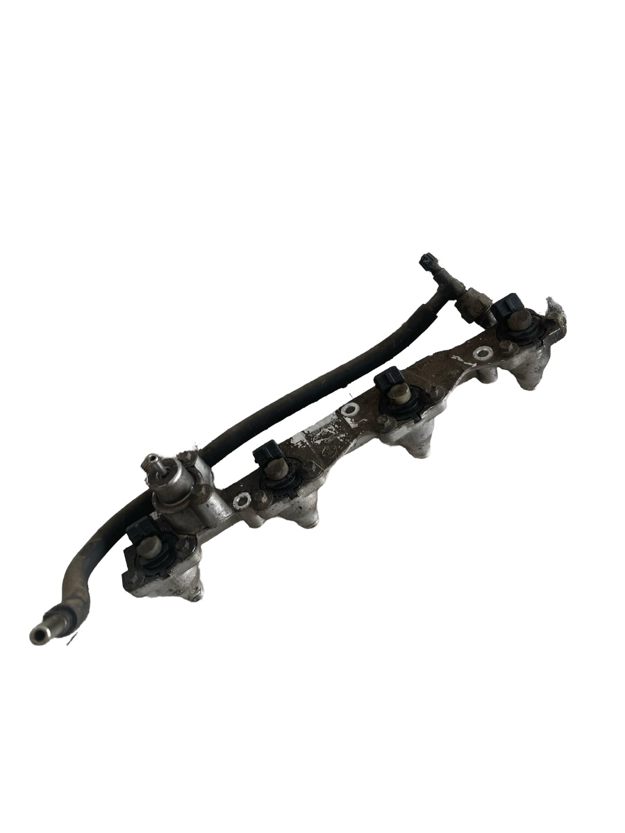 Rampa injectoare FORD MONDEO I GBP 1993 - 1996 1.6 i 16V L1F 938F-9D280