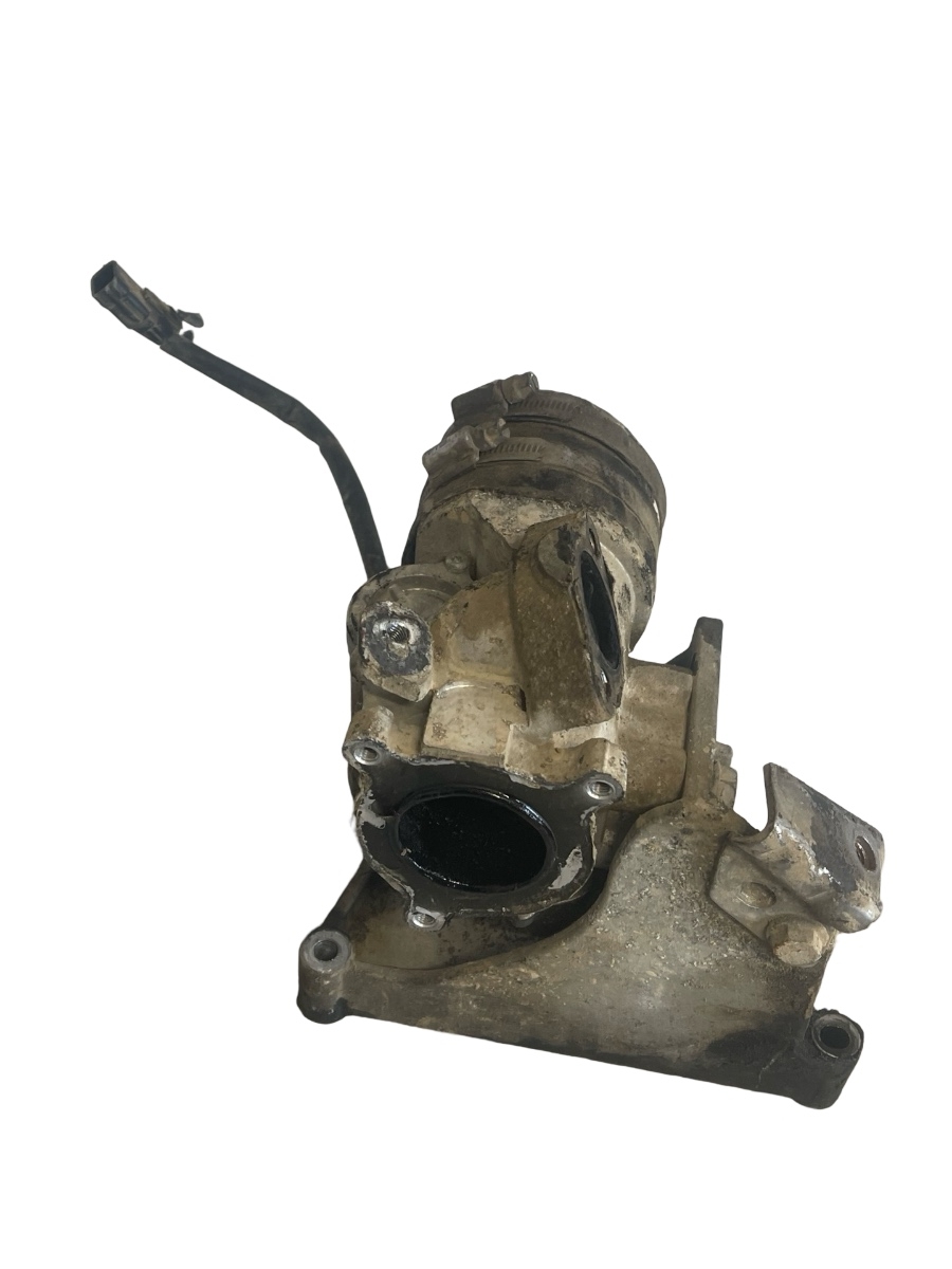 Supapa EGR + suport RENAULT MASTER 2008 2.5D EURO4 8200686637