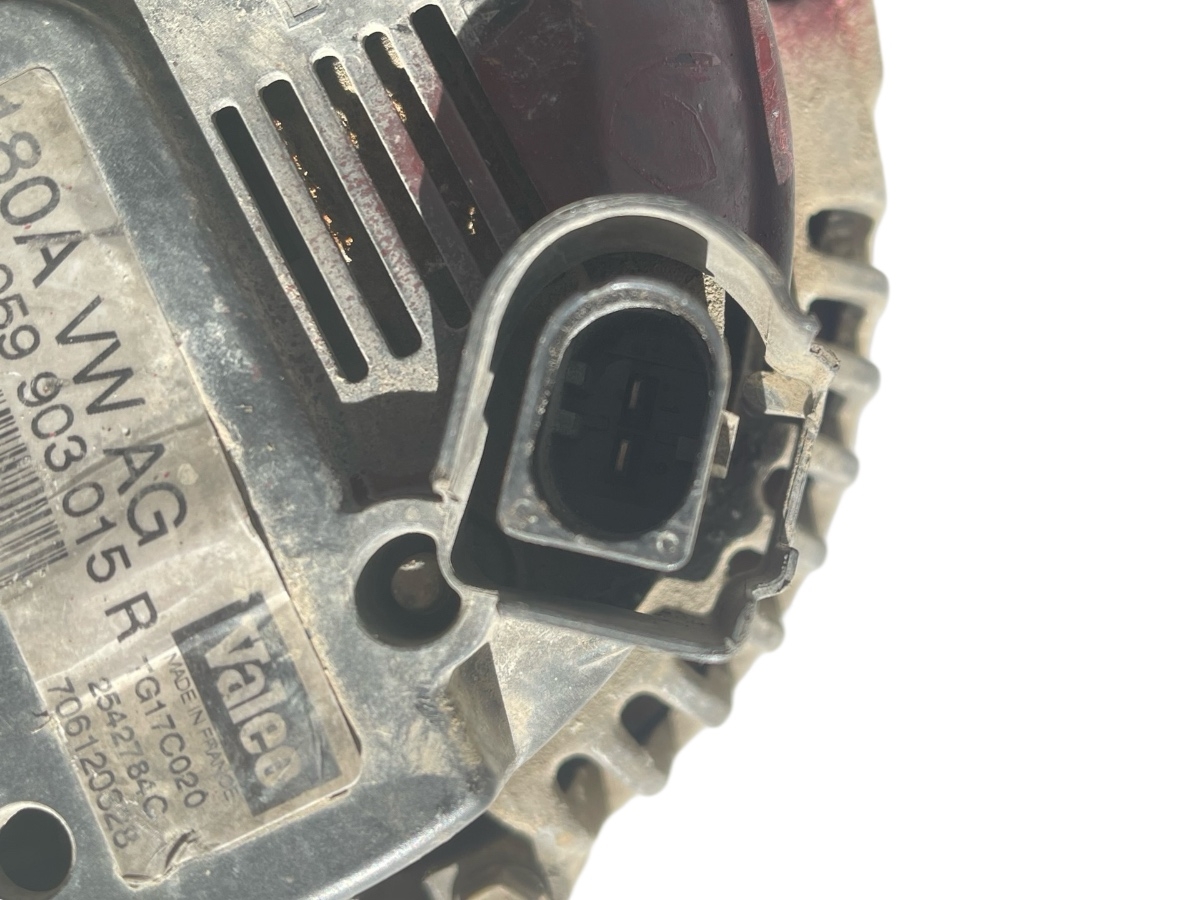 Alternator AUDI Q7 4LB 2006 - 2016 3.0 TDI quattro BUG 059903015R – foto 4