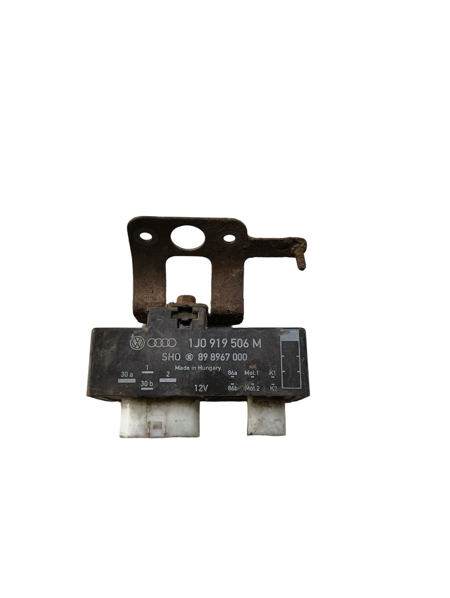 Releu ventilator lichid de racire VOLKSWAGEN POLO 9N_ 2001 - 2012 12V BZG VAG 1j0919506m