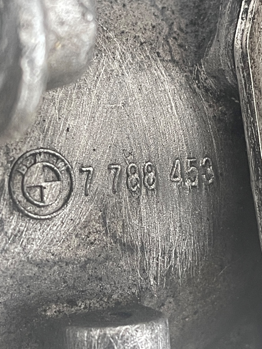 Carcasa filtru ulei BMW 5 E60 2001 - 2010 2.5D 7788453 – foto 2