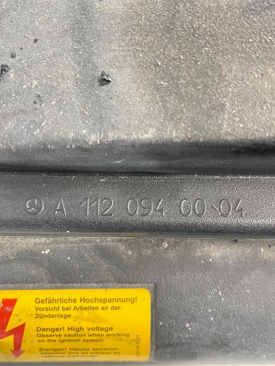 Capac motor (ornament) MERCEDES-BENZ C-CLASS II W203  2000 - 2007  2.0i A11209400 – foto 3