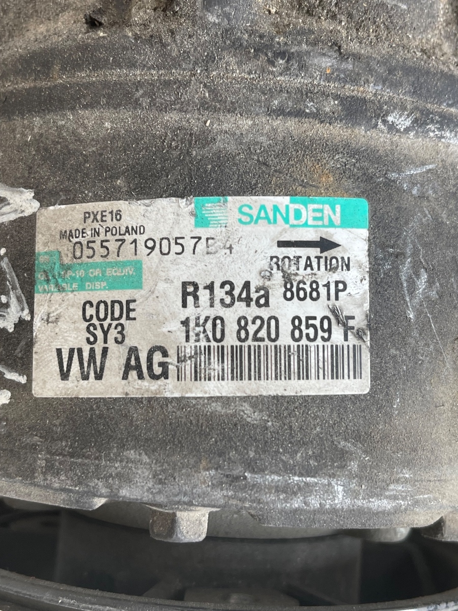 Compresor  AC VOLKSWAGEN GOLF V 1K1 2003 - 2009 2.0 TDI AZV 1K0820859F – foto 2