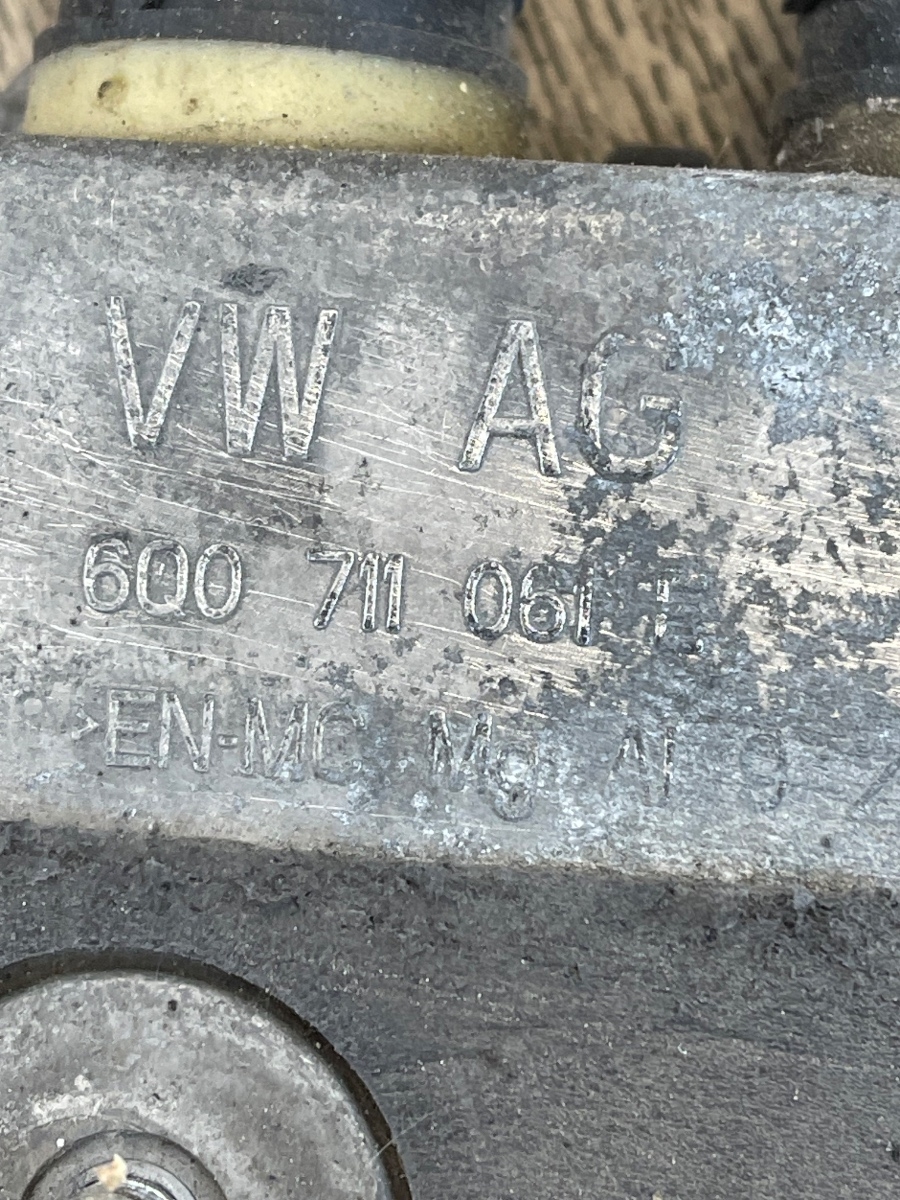 Timonerie schimbator de viteze VOLKSWAGEN POLO 2010 1.4D  6Q0711061E – foto 2