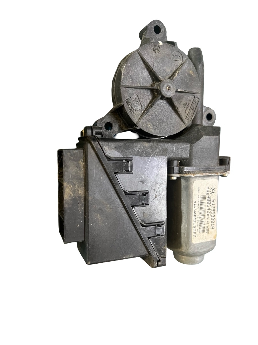 Motoras geam pivotant dreapta fata VOLKSWAGEN POLO 9N_ 2001 - 2012 602959801A