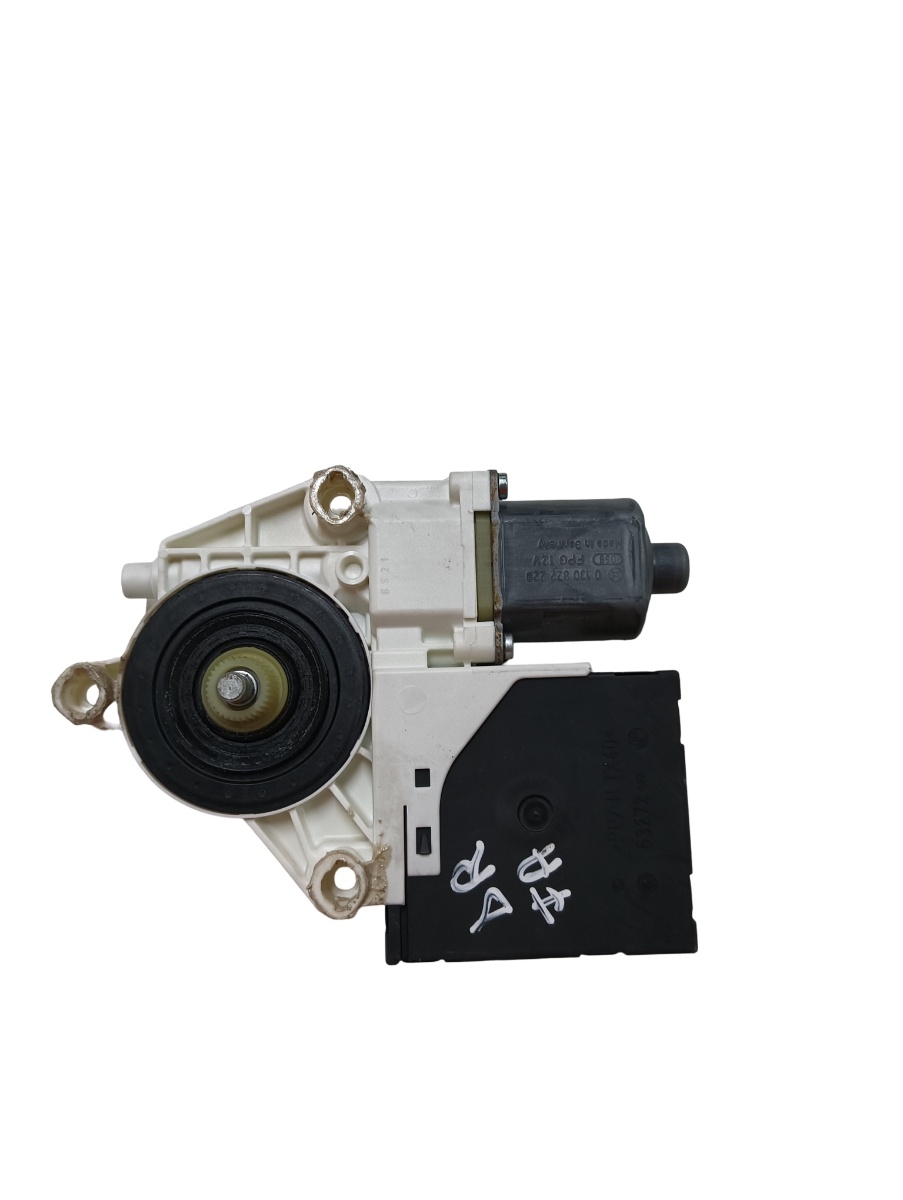 Motoras geam pivotant dreapta fata VOLKSWAGEN GOLF V 1K1 2003 - 2009 BOSCH 1k0959792g