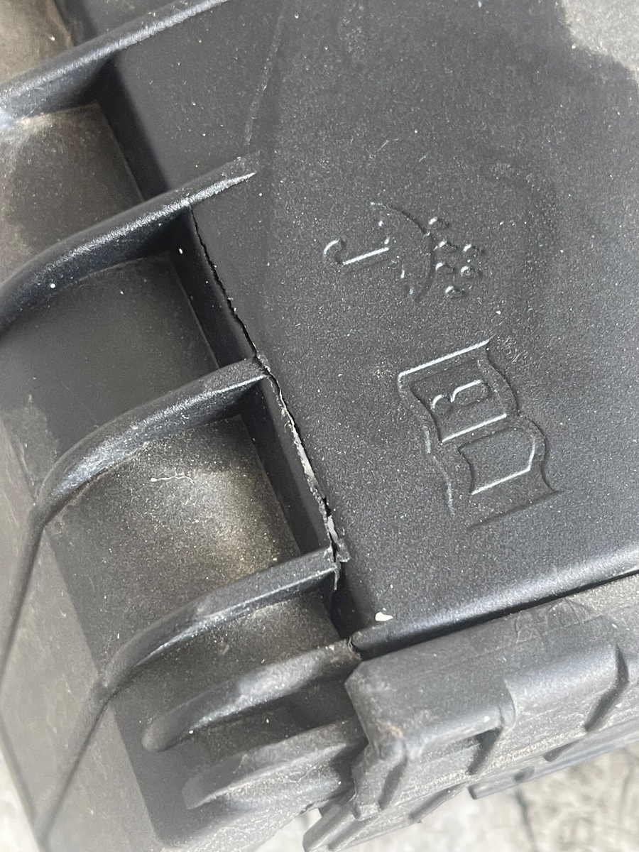 Capac panou sigurante VOLKSWAGEN GOLF V 1K1 2003 - 2009 1K0937132F – foto 4