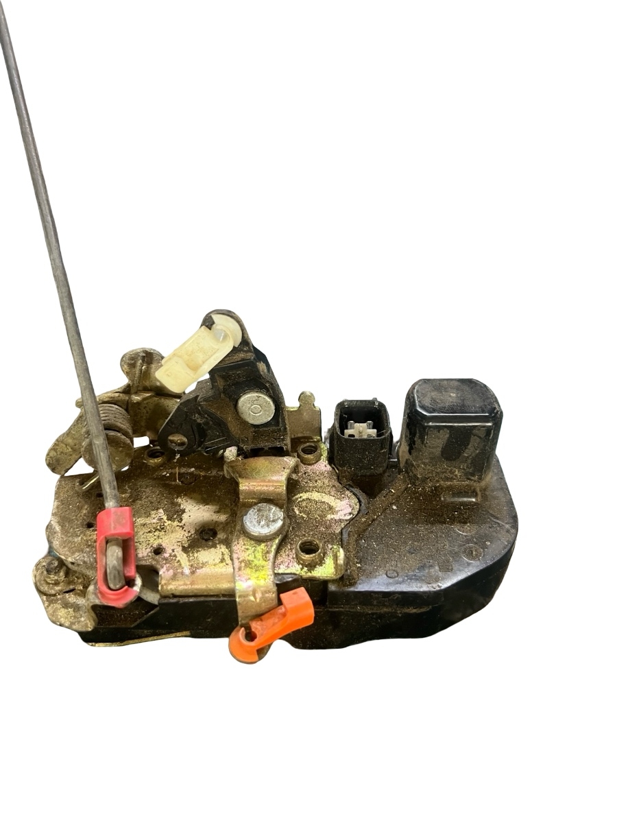 Broasca usa stanga fata CHRYSLER 300 C LX, LE 2004 - > – foto 2