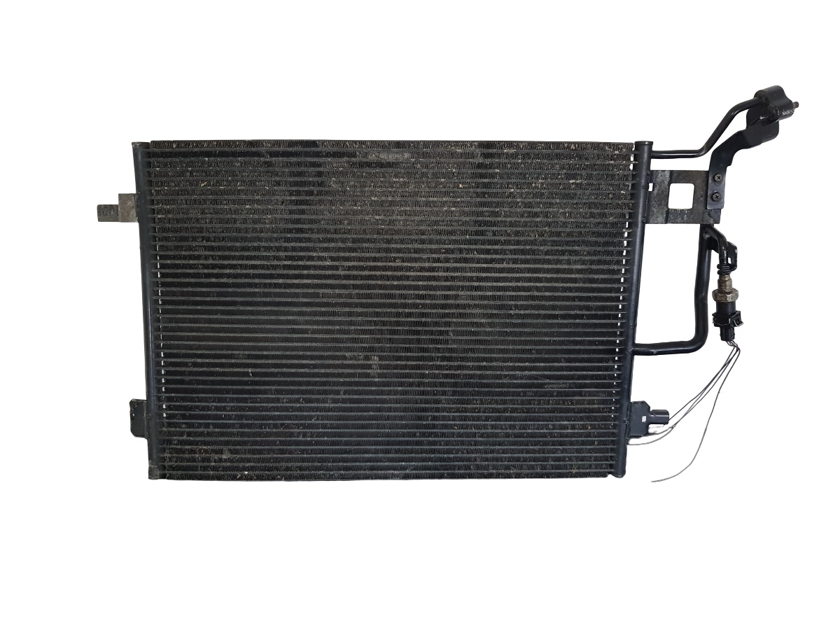 Radiatore di raffreddamento A/C (condensatore) VOLKSWAGEN PASSAT Estate 3B5 1997 - 2001
