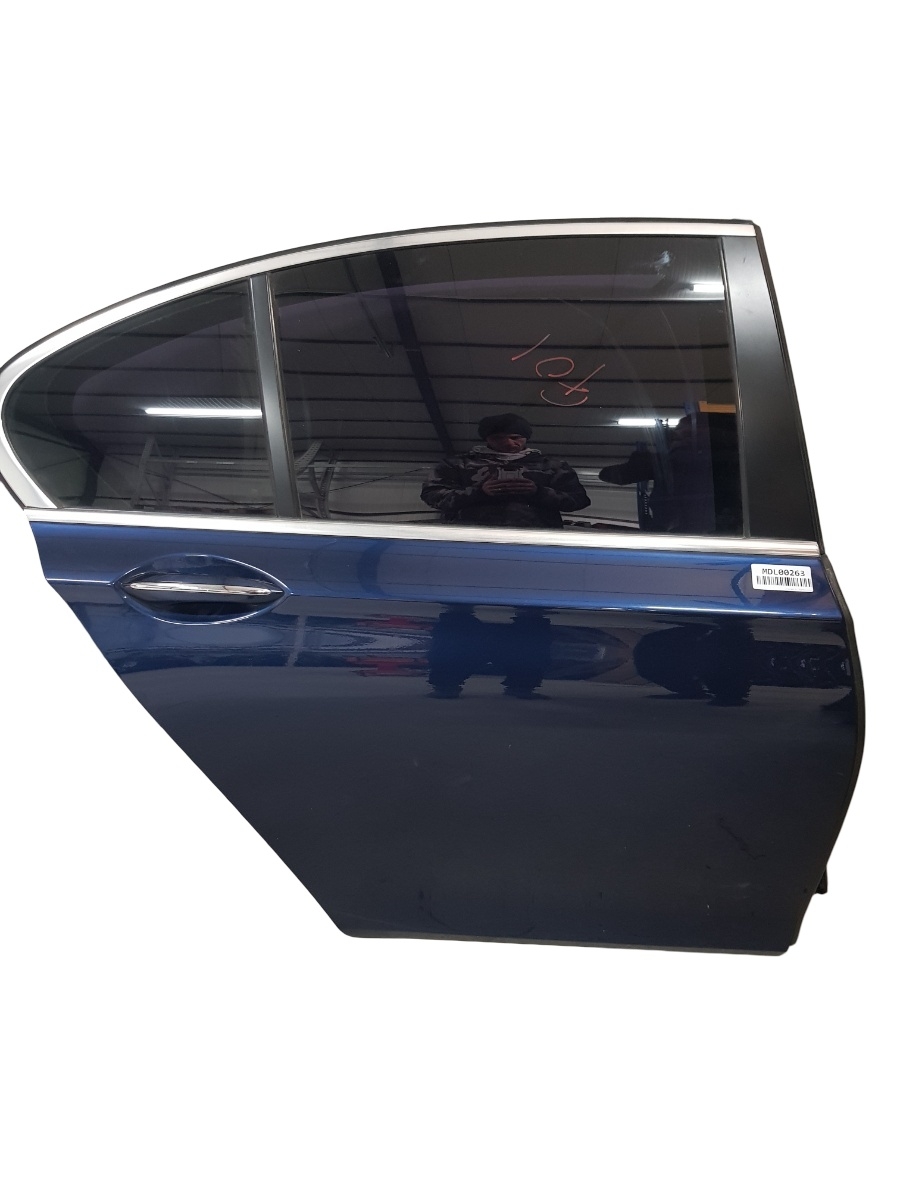 Portiera posteriore destra BMW 7 V F01, F02, F03, F04 2008 - 2015