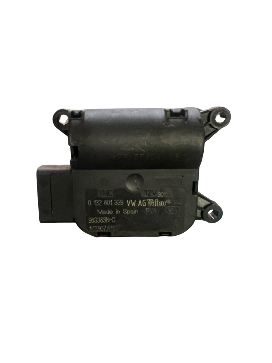 Actuator/motoras clapeta aer AC AUDI A6/S6 III Saloon 4F2, C6 2004 - 2011 0132801339