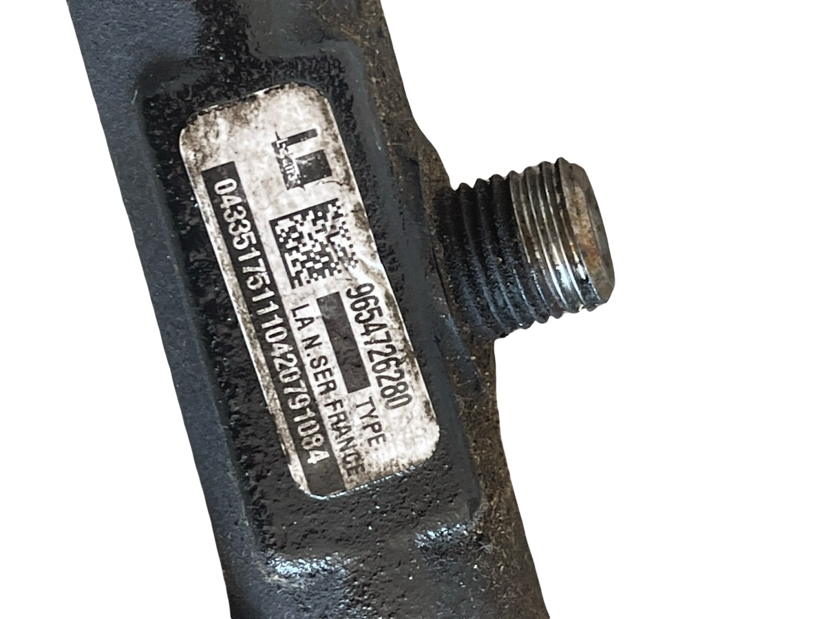 Rampa injectoare VOLVO V50 MW, 545 2003 - 2012 2.0 D D 4204 T 9654726280 – foto 3