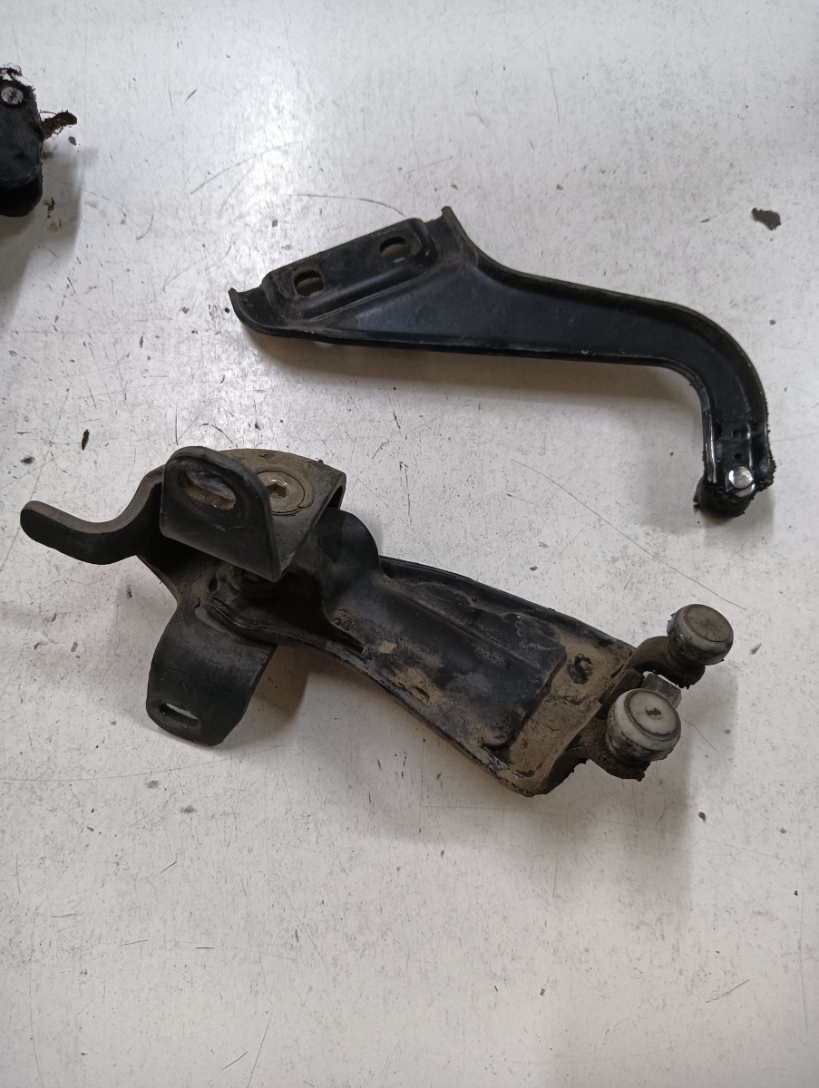 Balama/rola de ghidare superioara usa culisanta dreapta MERCEDES-BENZ VIANO W639 2003 - > A6397601747 – foto 4