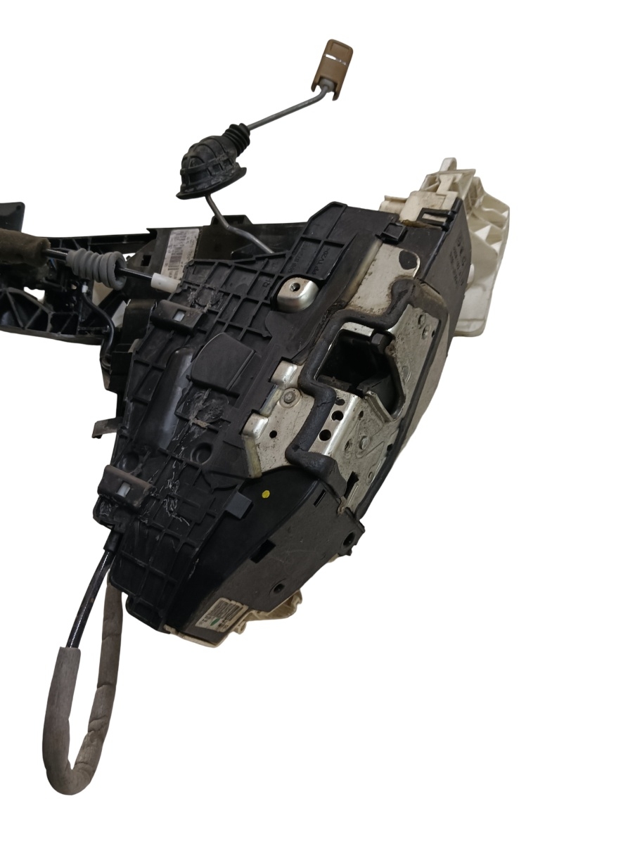 Broasca usa stanga fata MERCEDES-BENZ S-CLASS II W221, C215 2005 - 2013 A2217201635