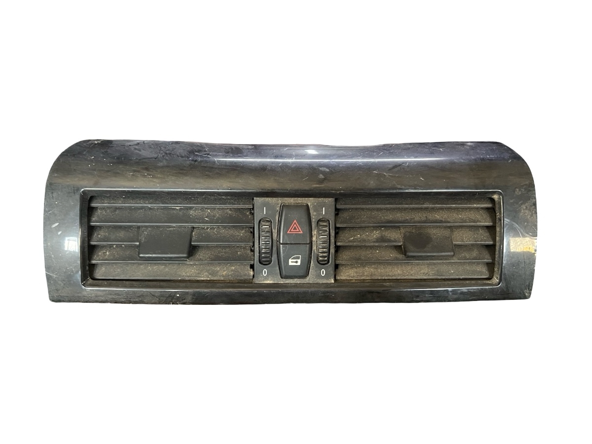 Grila de ventilatie bord centrala BMW 6 E63 2004 - 2010 6910734