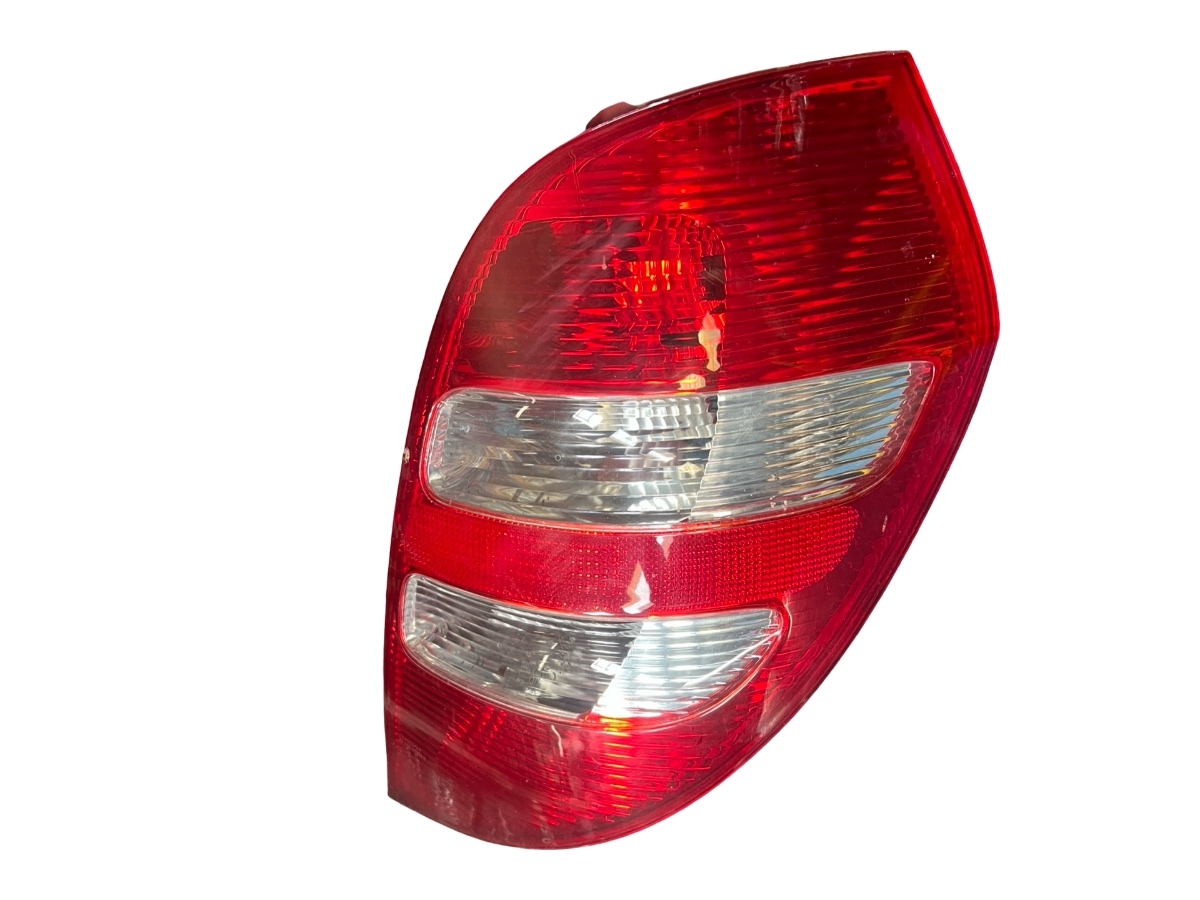 Lampa spate / Stop dreapta spate MERCEDES-BENZ A-CLASS II W169 2004 - 2012 084401930R