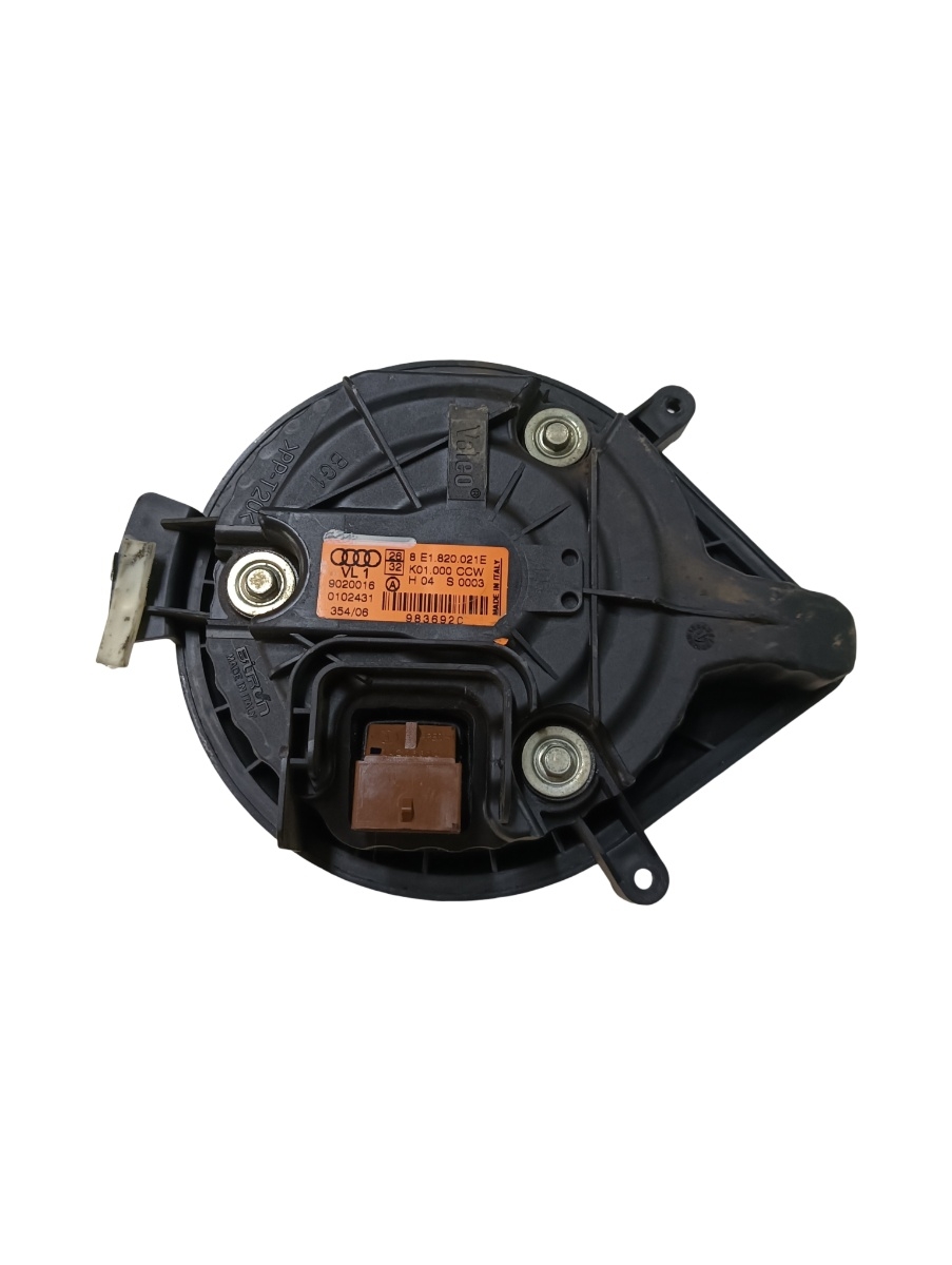 Ventilator aeroterma AUDI A4 III 8EC, B7 2004 - 2008 AUDI 8e1820021e