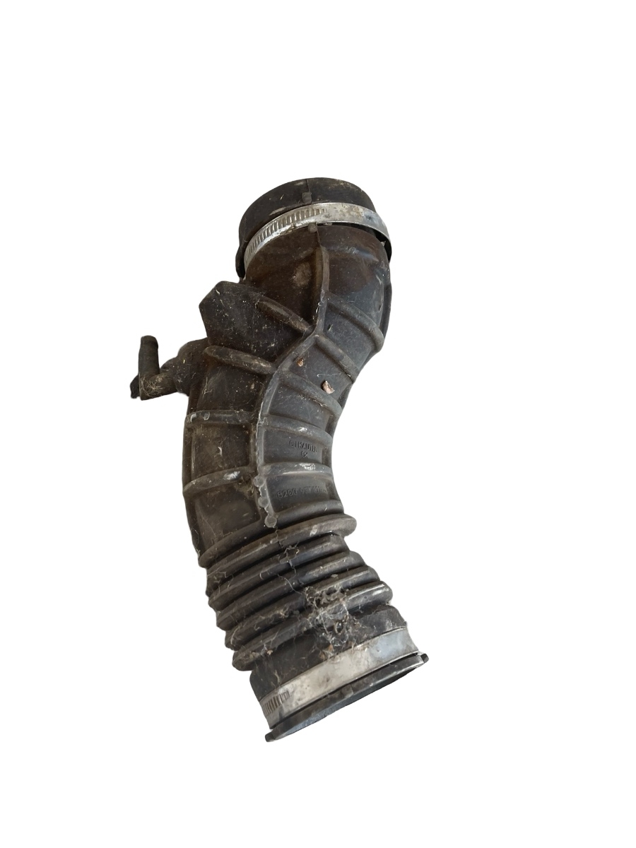 Furtun admisie aer RENAULT MEGANE III Hatchback BZ0_ 2008 - > 1.6 16V K4M 858 8200937822