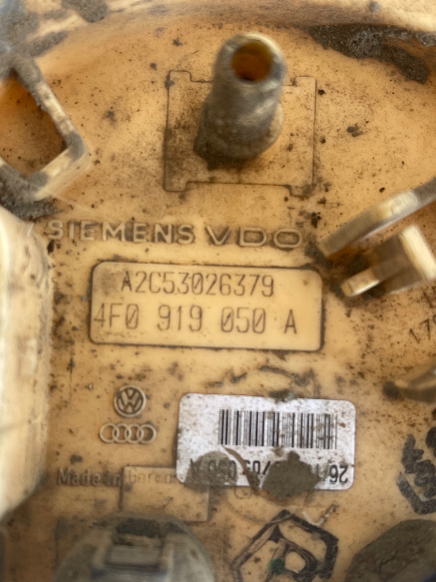 Pompa combustibil AUDI A6/S6 III Saloon 4F2, C6 2004 - 2011 2.7TDI 4F0919050A – foto 3