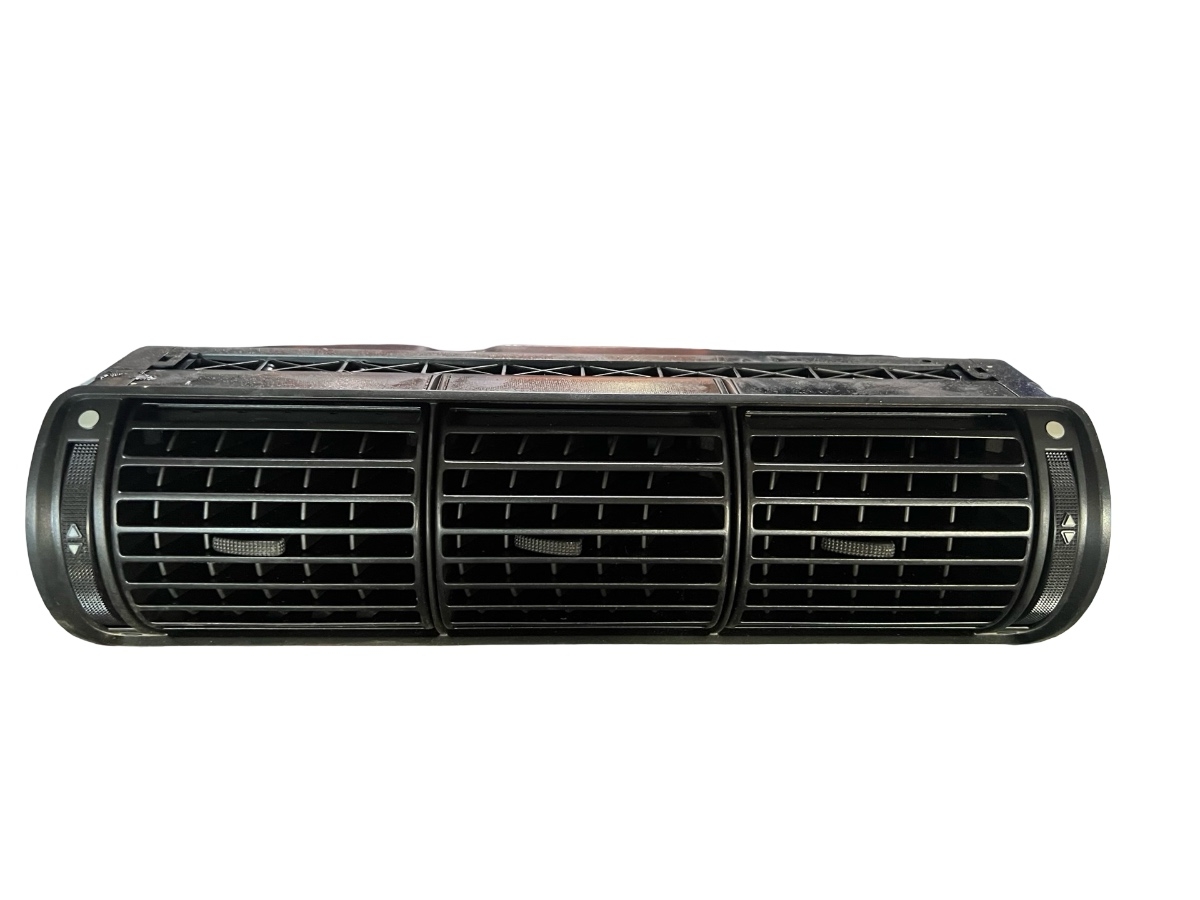 Grila de ventilatie bord centrala AUDI A4 Saloon 8D2, B5 1994 - 2001 8D0820951