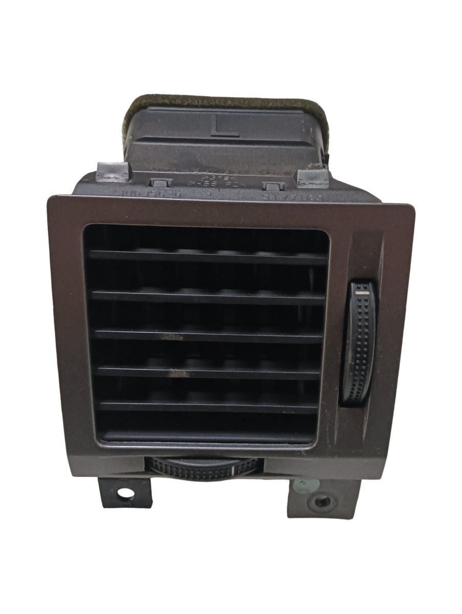 Grila ventilatie  stanga fata OPEL VECTRA C Z02 2002 - 2009