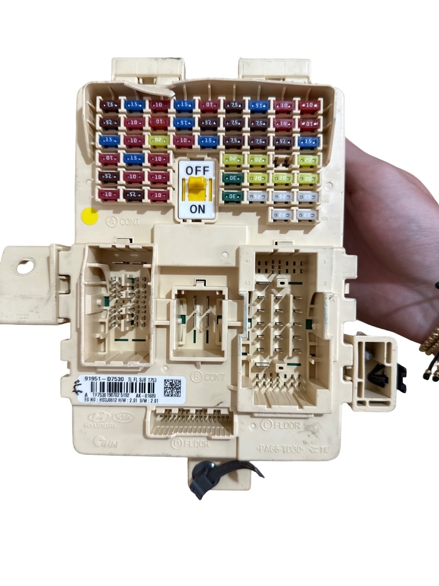 Modulo fusibile HYUNDAI TUCSON III TLE  2015 - > 91951D7530