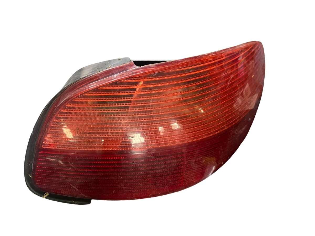 Lampa spate / Stop dreapta PEUGEOT 206 CC 2D 2000 - >