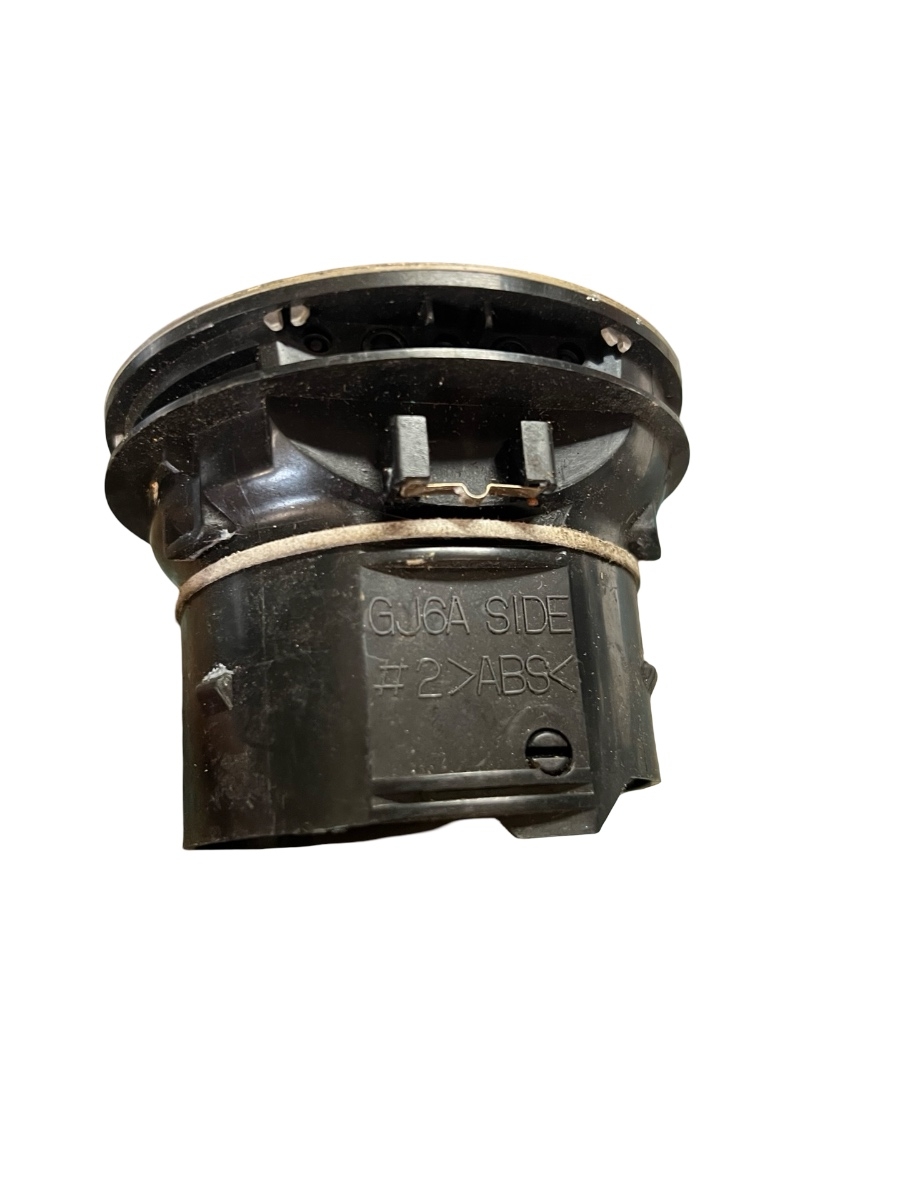 Grila de ventilatie bord centrala stanga spate MAZDA 323 S VI BJ 1998 - 2004 GJ6A