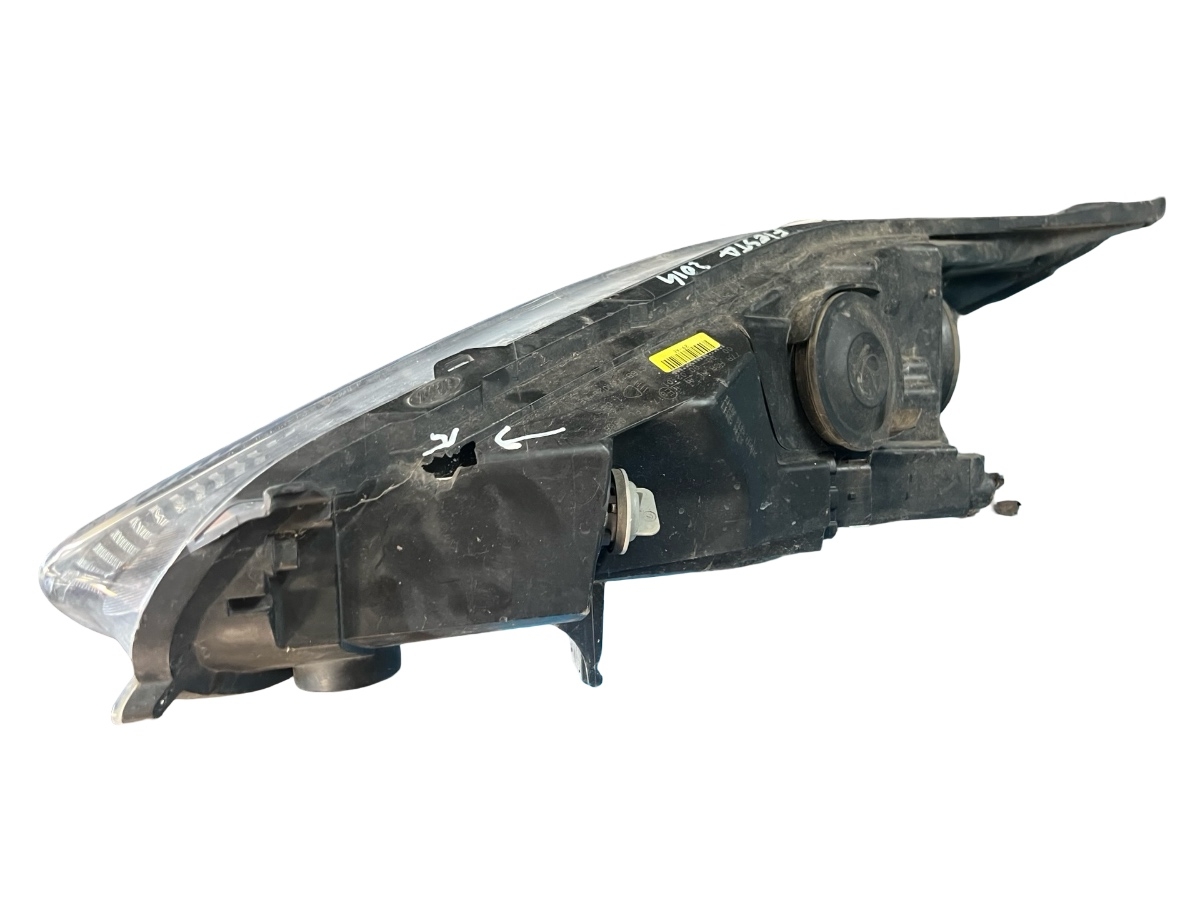 Far dreapta FORD FIESTA an 2014 cu defect – foto 2