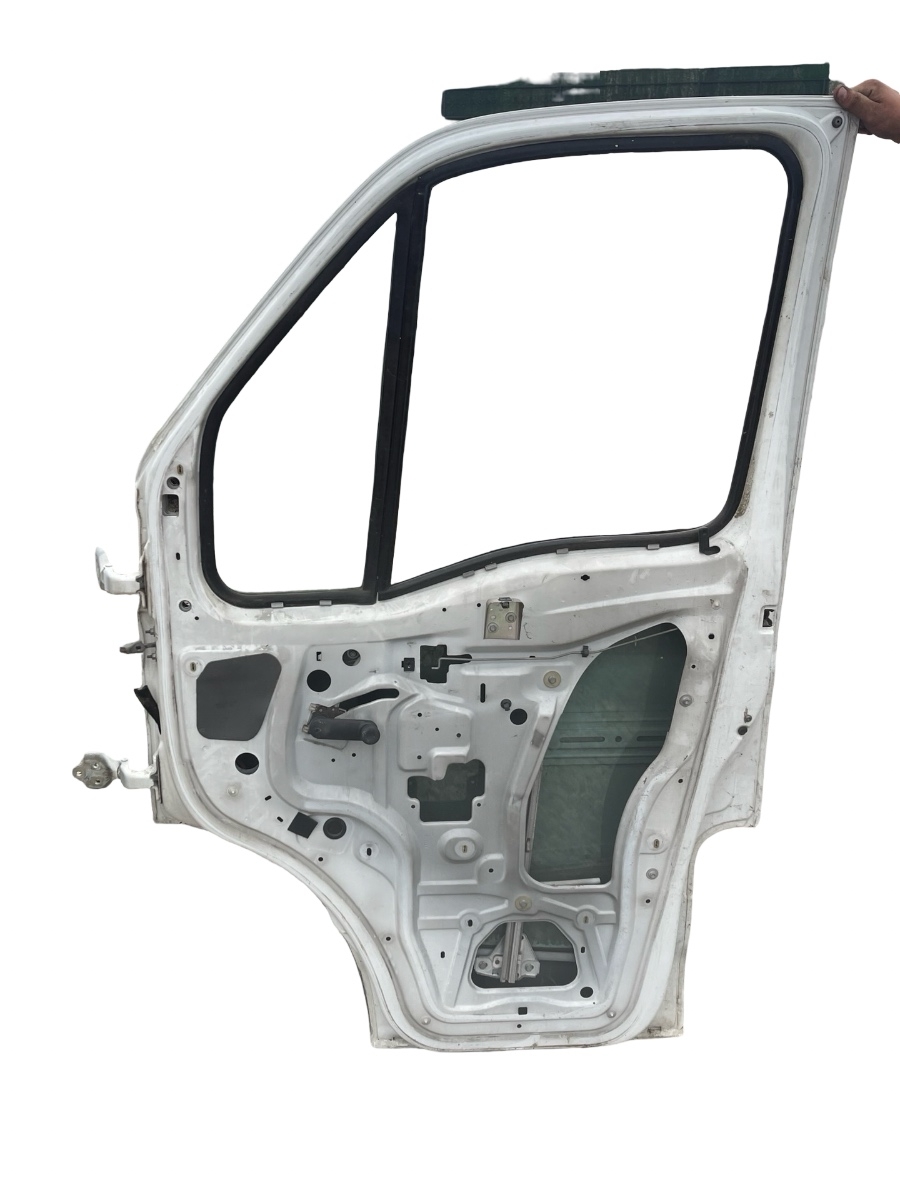 Usa Portiera dreapta fata RENAULT MASTER II 2008 – foto 3