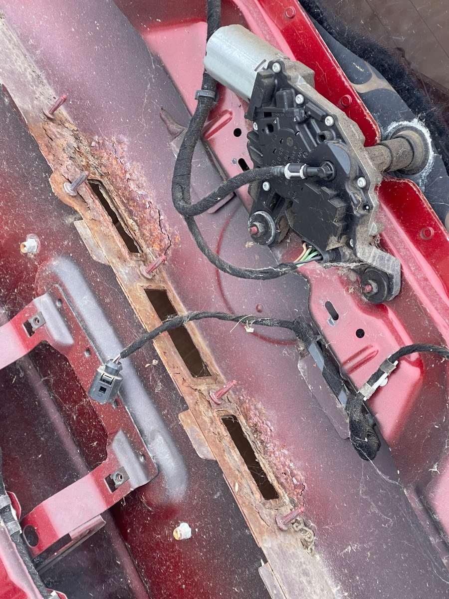 Haion portbagaj VOLKSWAGEN TOURAN 1T1, 1T2 2003 - 2010 – foto 2