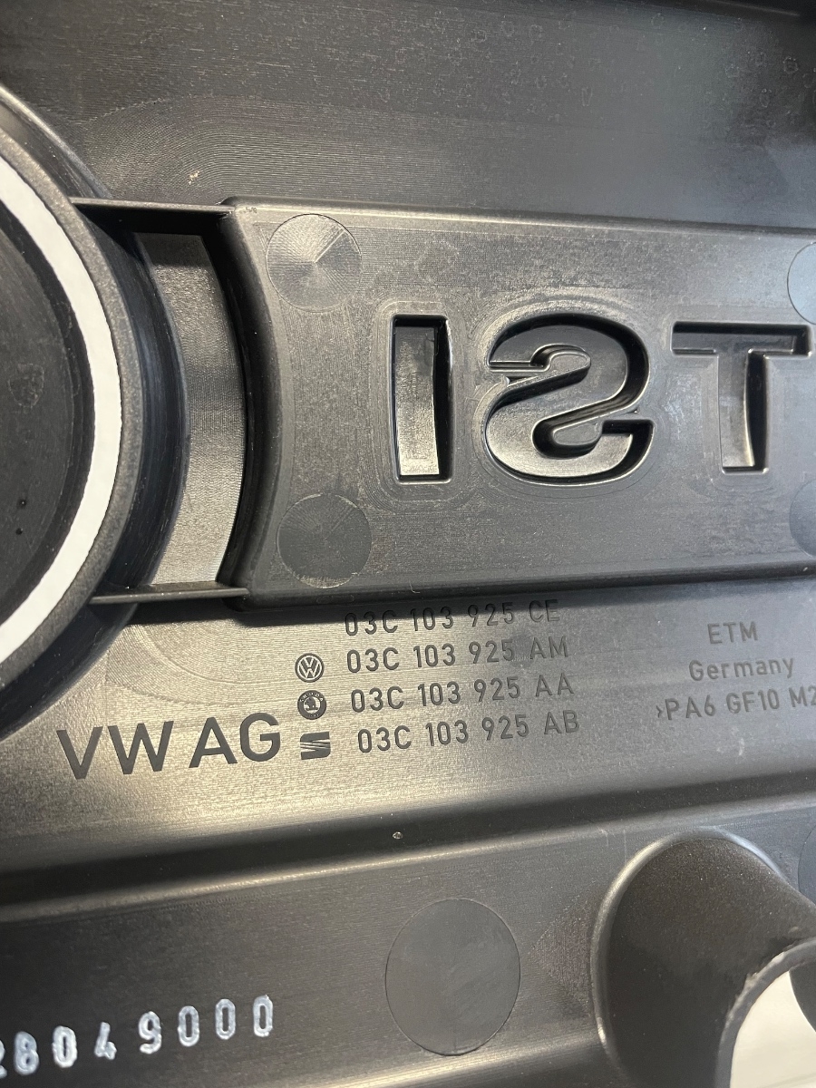 Capac motor (ornament) VOLKSWAGEN GOLF PLUS 521 2009 - 2014 1.4 TSi CAXA 03C103925CE – foto 2
