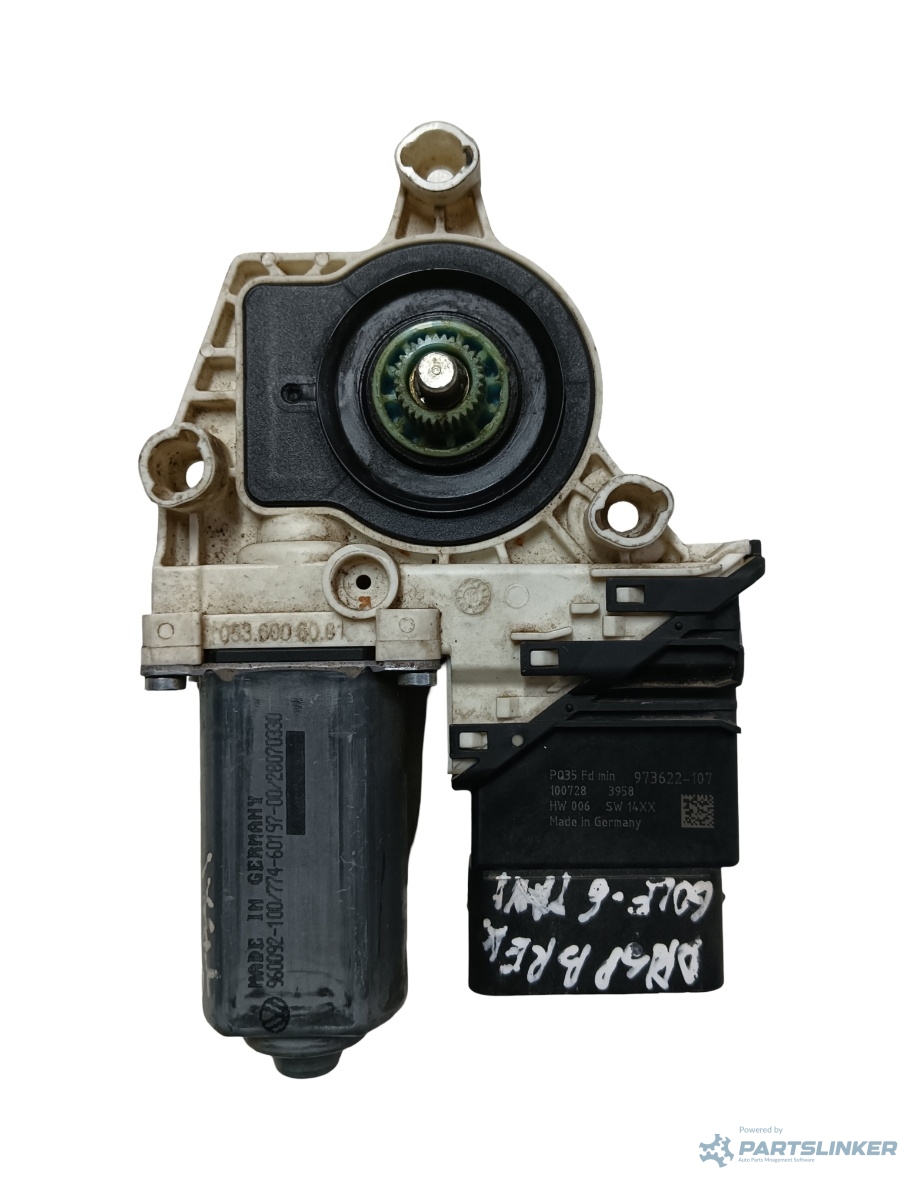 Motoras geam dreapta spate VOLKSWAGEN GOLF VI 5K1 2008 - 2013 973622107