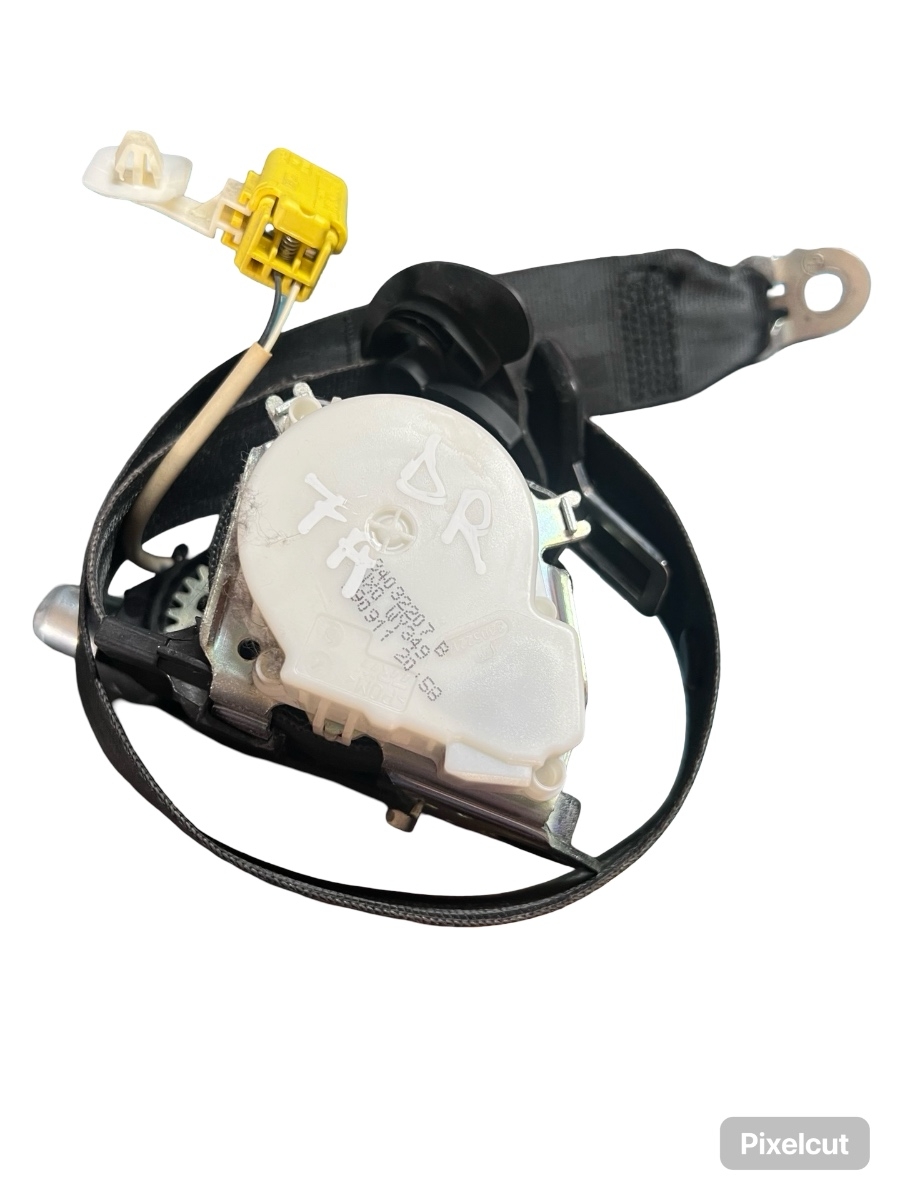 Centura de siguranta fata dreapta VOLKSWAGEN PASSAT B7 [ 2010 - 2014 ] – foto 2