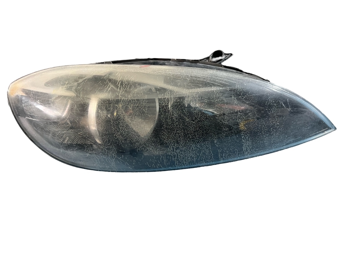 Far dreapta DEFECT -pt piese - VOLVO V40 Hatchback 525, 526 2012 -> 31283327