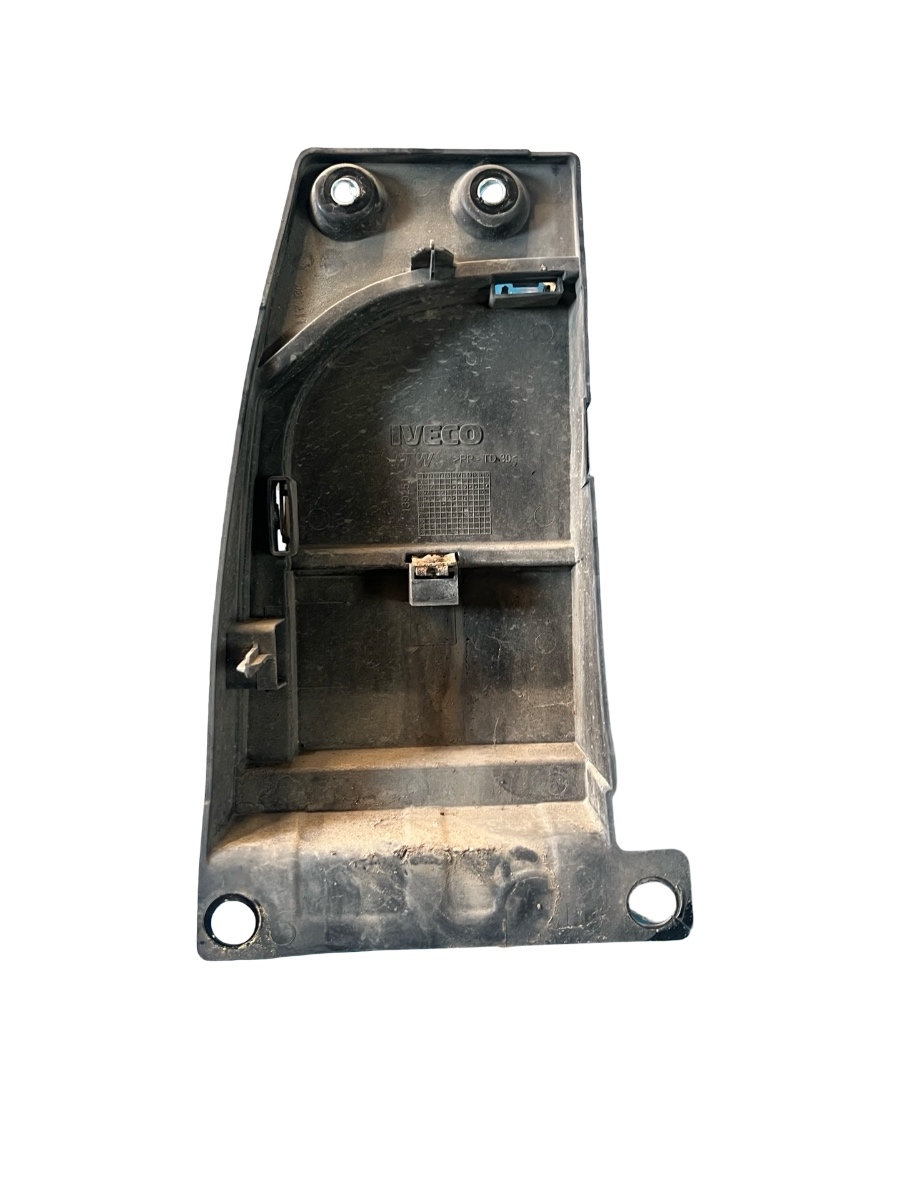 Ornamente praguri/stalpi stanga fata IVECO DAILY LINE 2014 - >