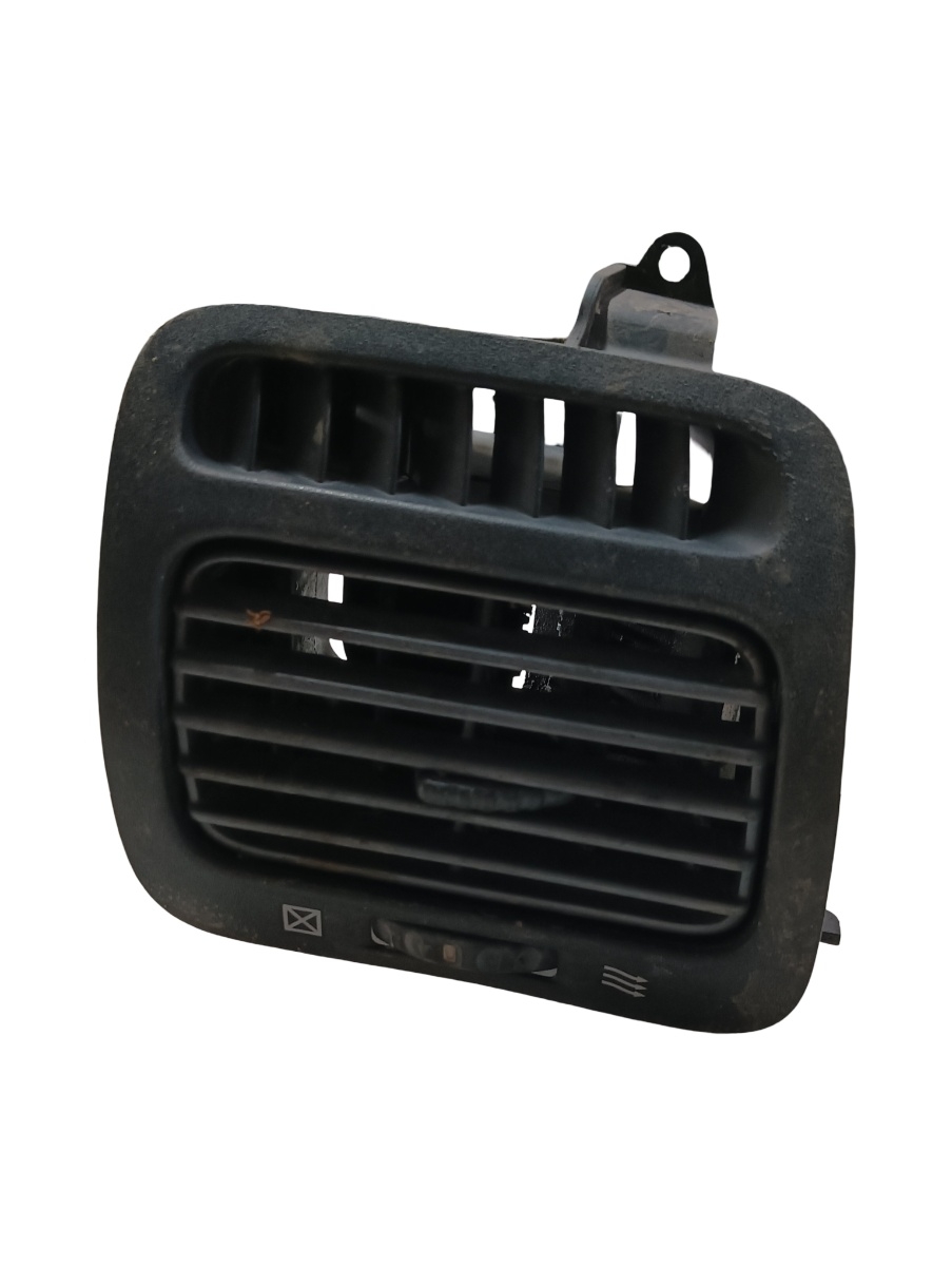 Grila de ventilatie laterala panou de bord stanga fata TOYOTA LAND CRUISER 100 FZJ1_, UZJ1_ 1998 - 2008