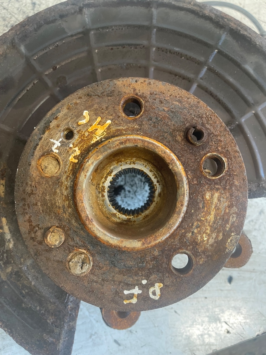 Fuzeta dreapta fata MERCEDES-BENZ M-CLASS W163 1998 - 2005 2.7 ML 270 CDI OM 612.963 – foto 2