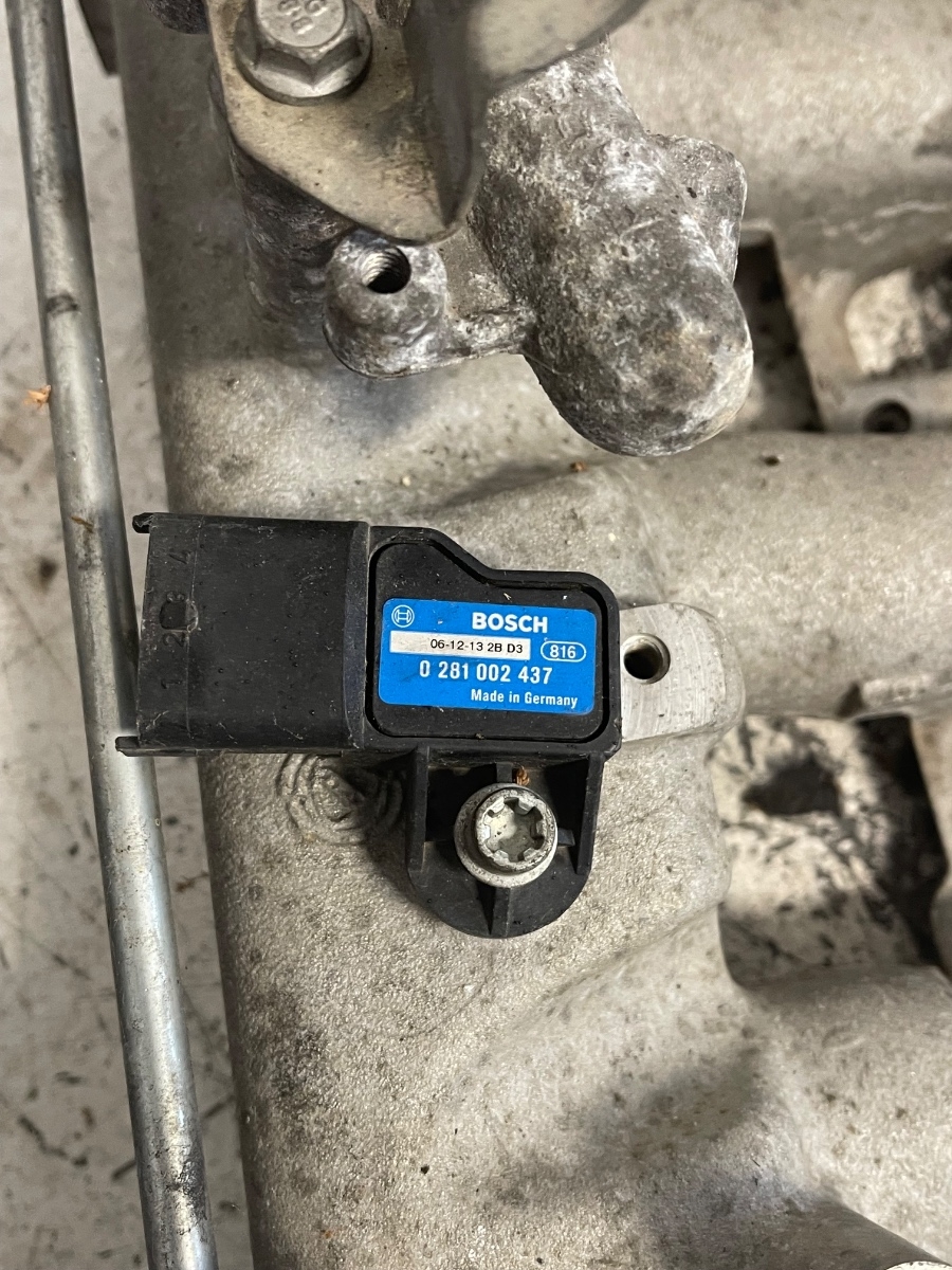 Galerie de admisie FIAT CROMA II 194 2005 - > 1.9 D Multijet 939 A2.000 0281002437 – foto 2