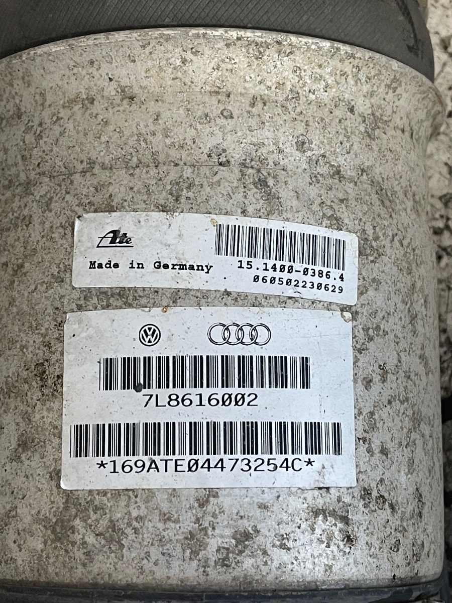 Amortizor/perna de aer suspensie pneumatica dreapta spate AUDI Q7 4LB 2006 - 2016 4.2 FSI quattro BAR 7L8616002 – foto 3