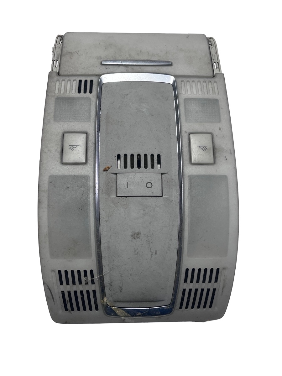 Plafoniera AUDI A6/S6 III Saloon 4F2, C6 2004 - 2011 4F0951177