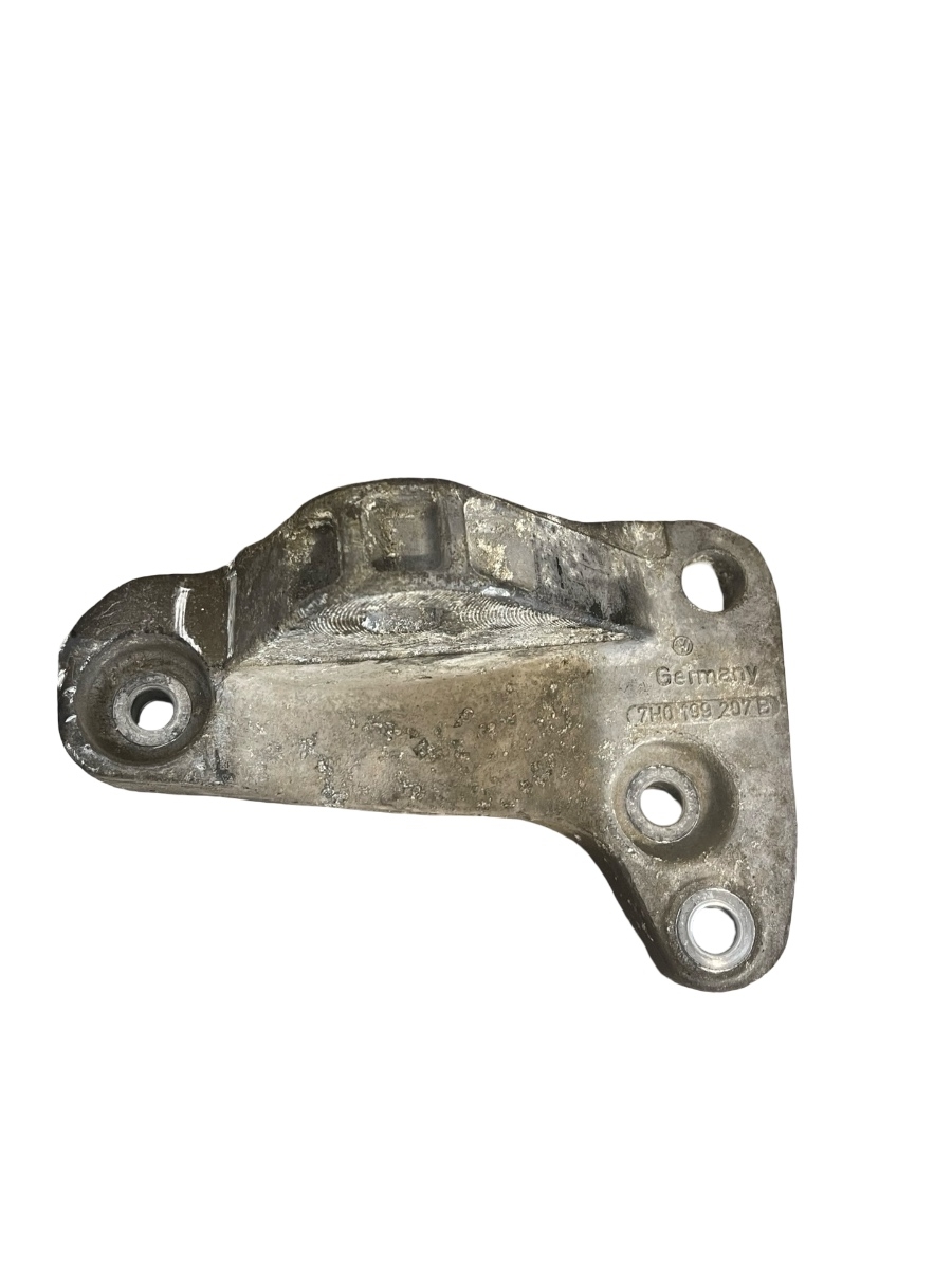 Suport motor VOLKSWAGEN TRANSPORTER V Box 7HA, 7HH, 7EA, 7EH 2003 - > 2.5 TDI AXD, BNZ 7H0199207B