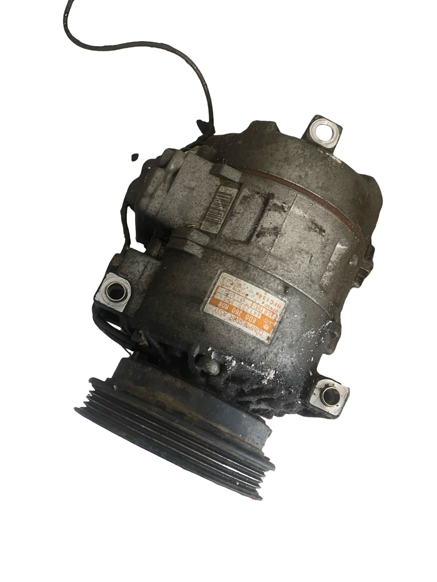 Compresor  AC VOLKSWAGEN PASSAT Estate 3B5 1997 - 2001 1.6 ADP, AHL, ANA, ARM 8D0260808