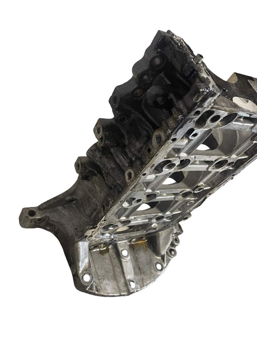 Bloc motor inferior carter VOLVO V40 Hatchback 525, 526 2012 - > 1.6 D2 D 4162 T 9685737310 – foto 3