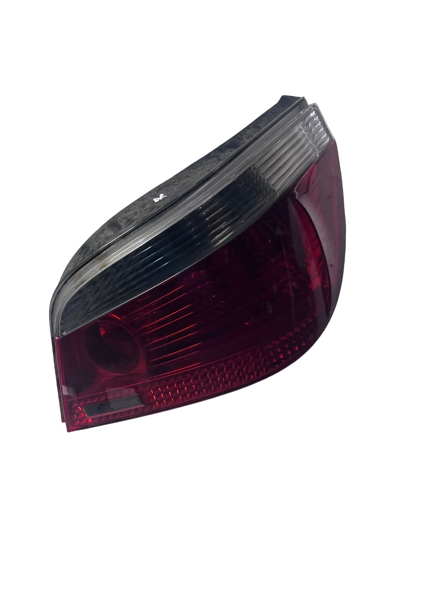 Lampa spate / Stop dreapta spate BMW 5 E60 2001 - 2010 6923306