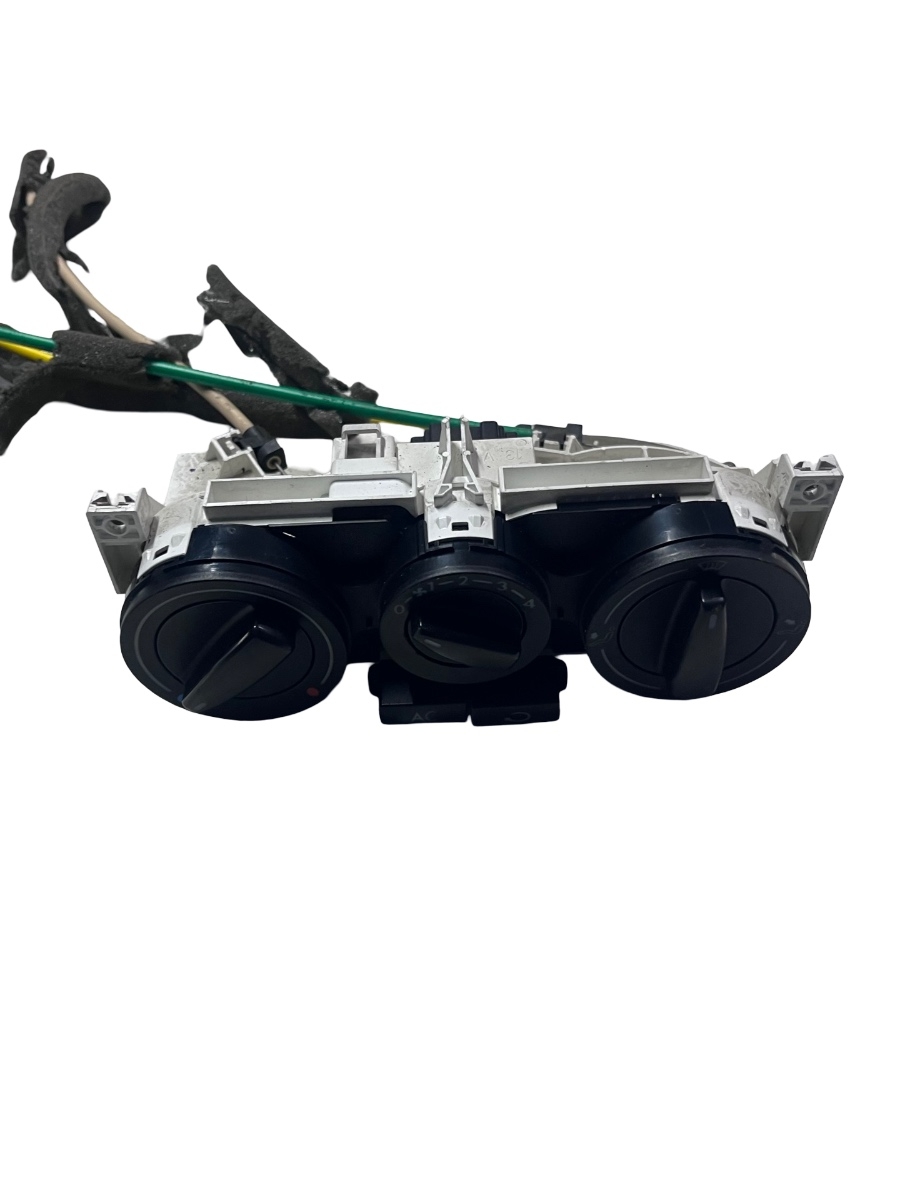 Panou Clima VOLKSWAGEN GOLF IV 1J1 1997 - 2007