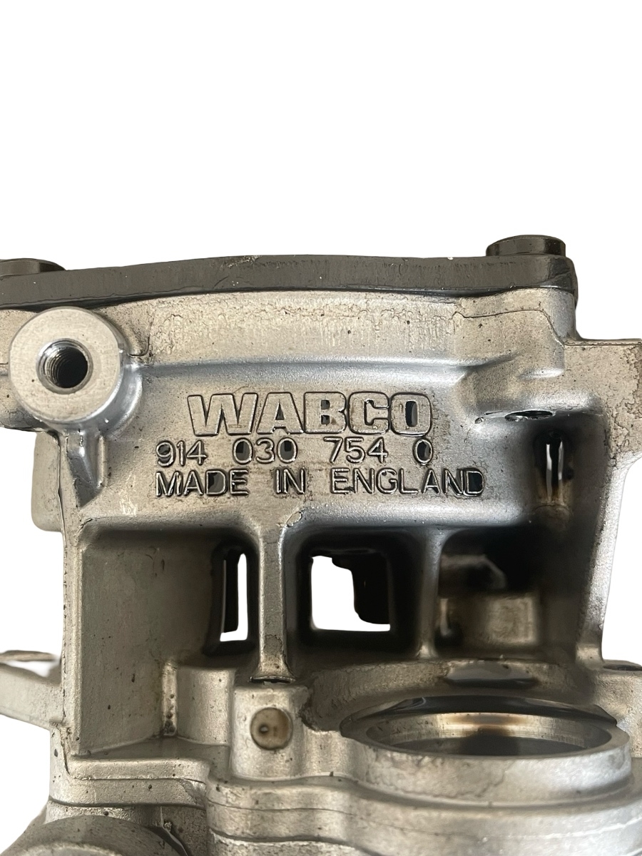 Pompa de ulei BMW X1 I E84 2009 - 2015 2.0 xDrive 20 d N47 D20 C 7798014 – foto 2